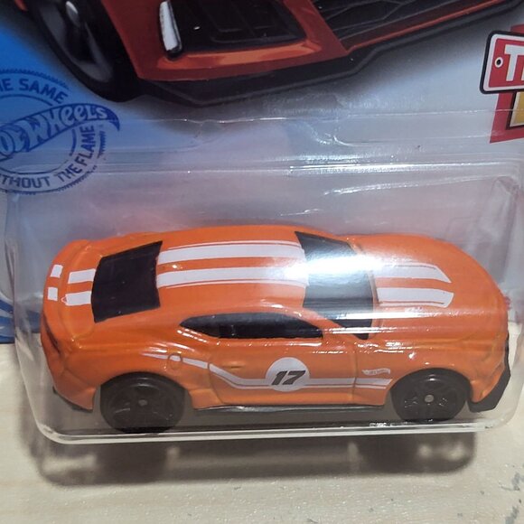 Hot Wheels 2017 Camaro ZL1 Toy Car Then and Now Series - Picture 4 of 9